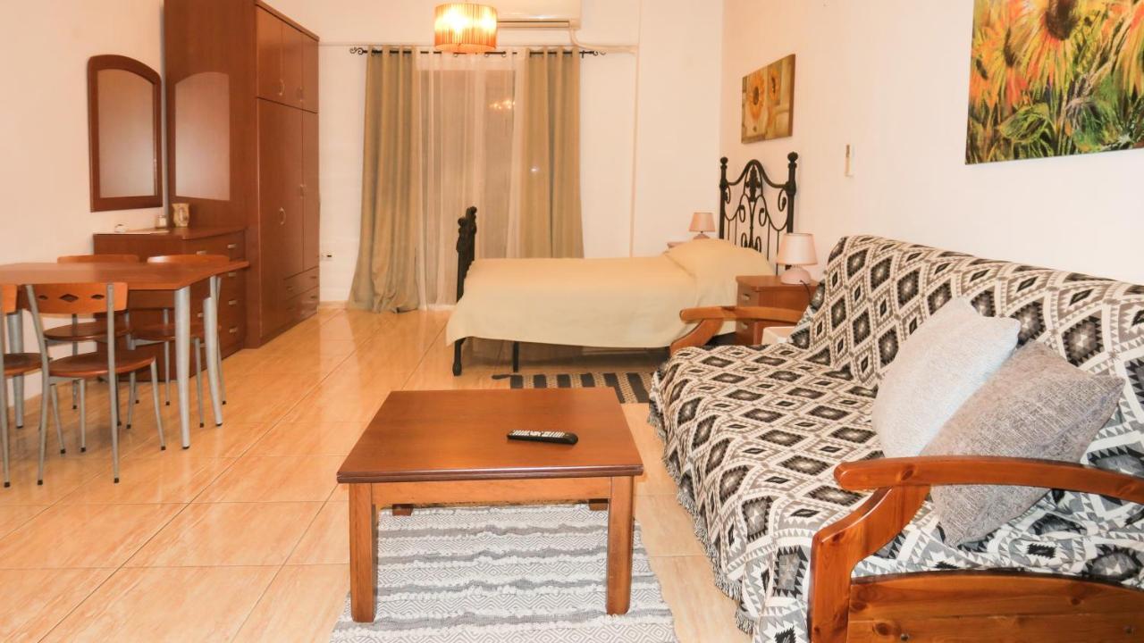 Kallisti Apartments مدينة سكياثوس الغرفة الصورة