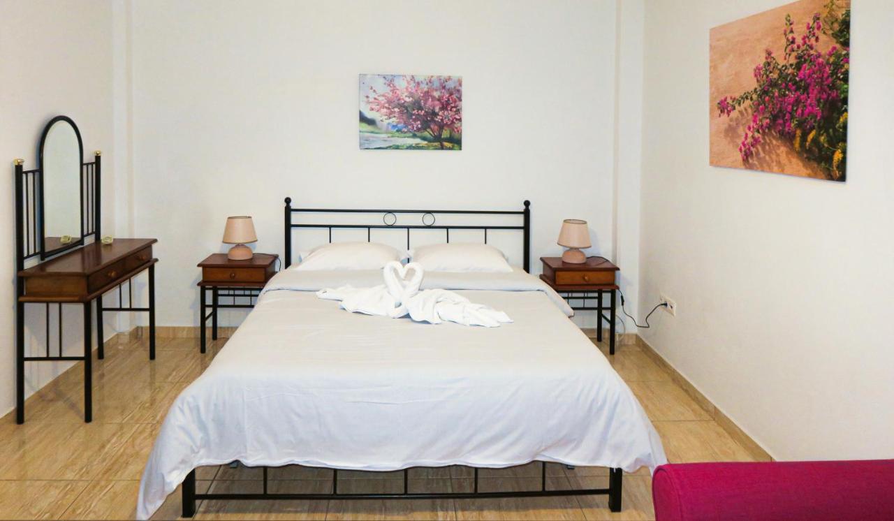 Kallisti Apartments مدينة سكياثوس المظهر الخارجي الصورة