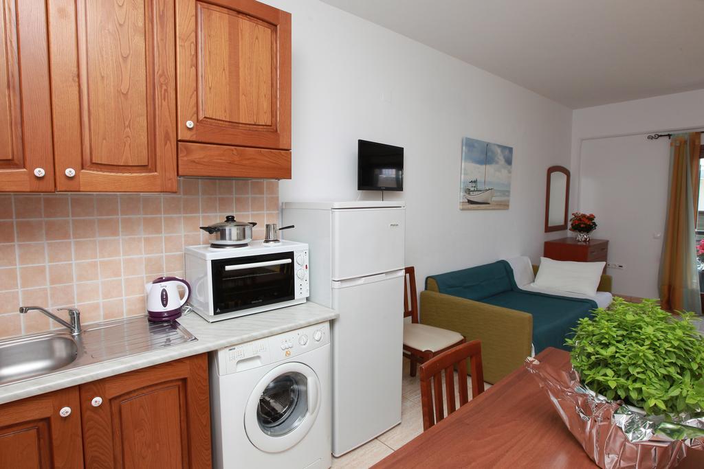 Kallisti Apartments مدينة سكياثوس الغرفة الصورة