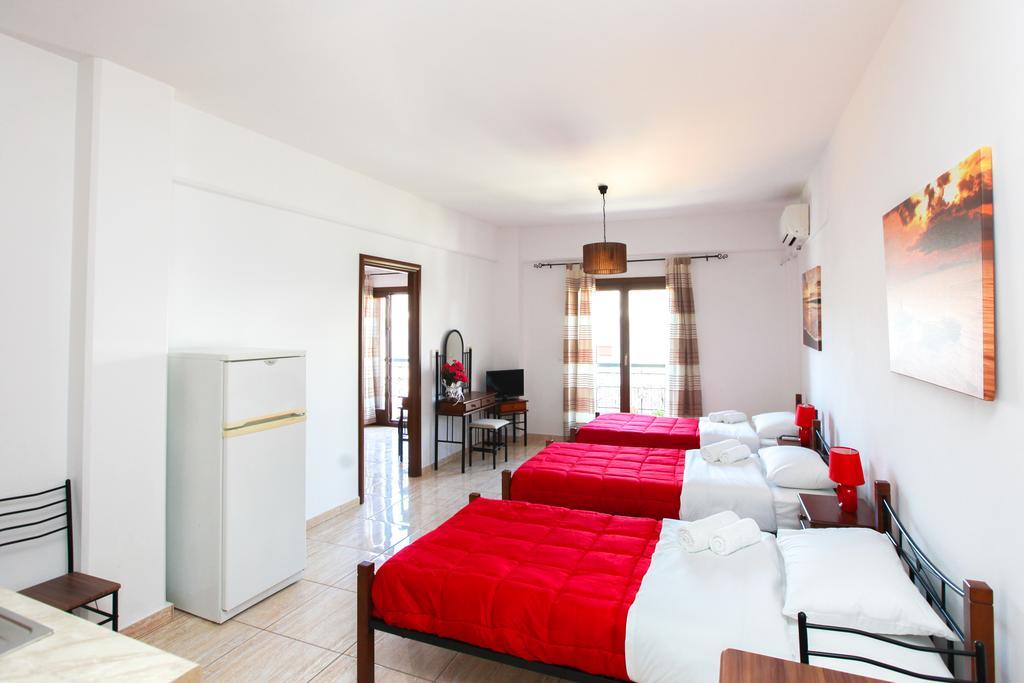 Kallisti Apartments مدينة سكياثوس الغرفة الصورة