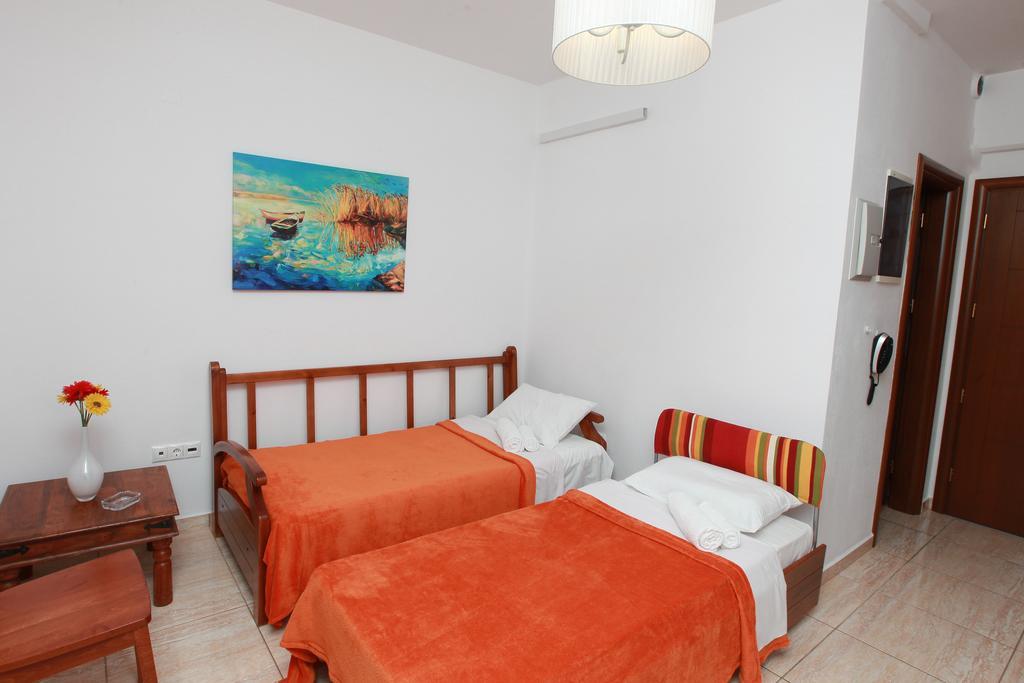 Kallisti Apartments مدينة سكياثوس الغرفة الصورة