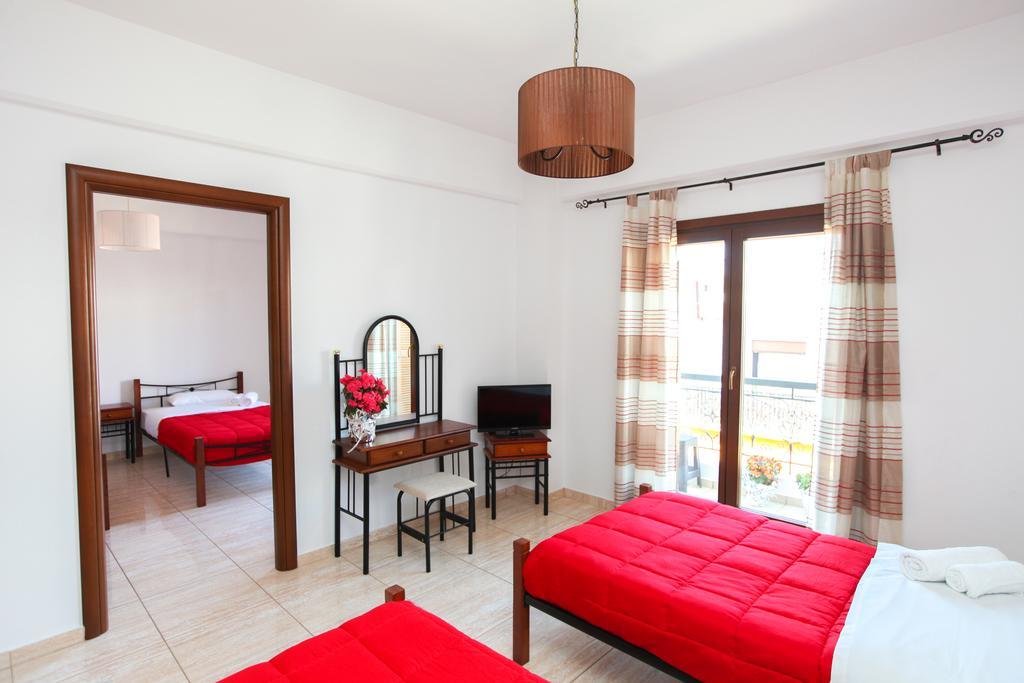 Kallisti Apartments مدينة سكياثوس الغرفة الصورة